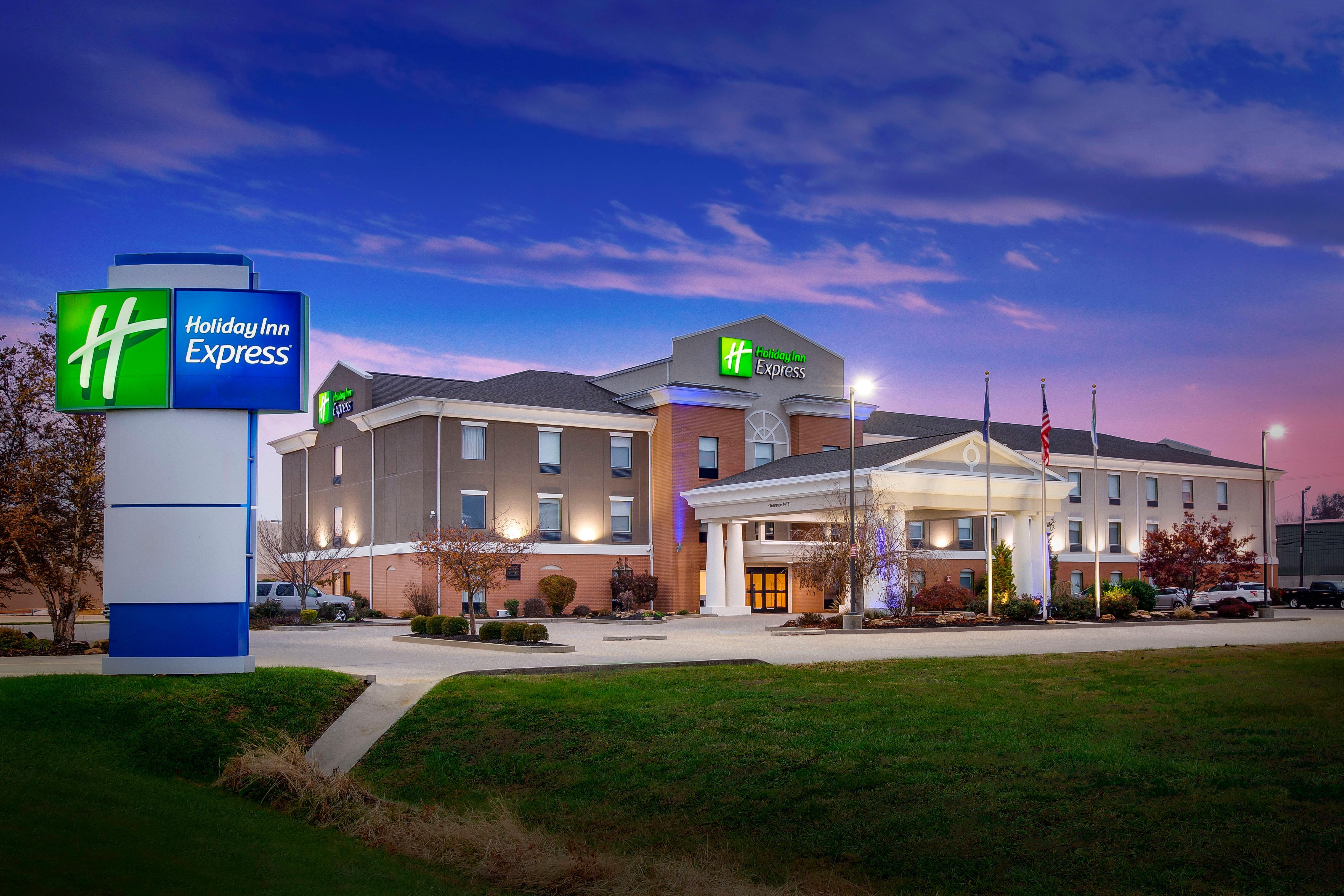 Holiday Inn Express Vincennes Exterior foto