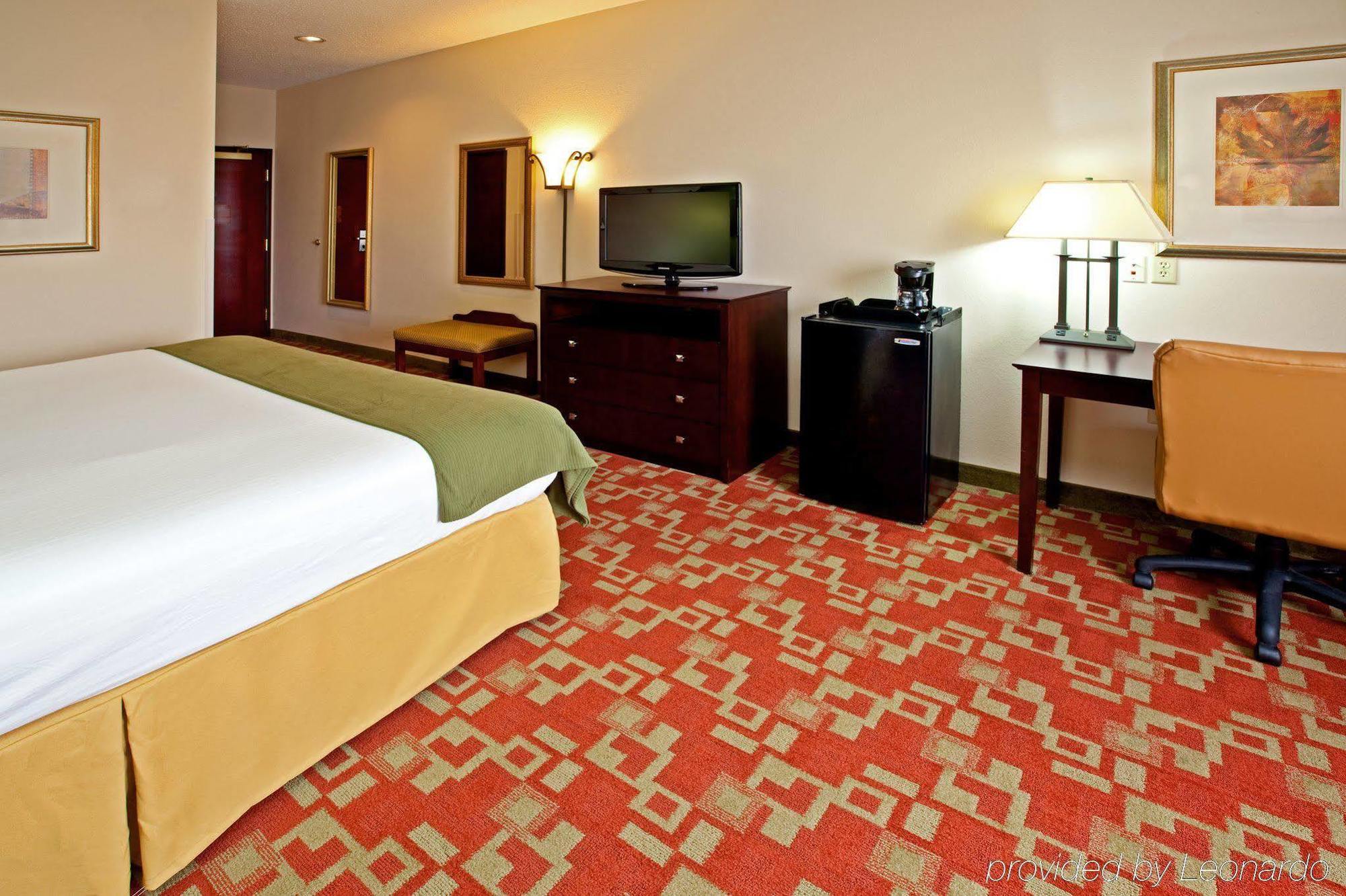 Holiday Inn Express Vincennes Quarto foto
